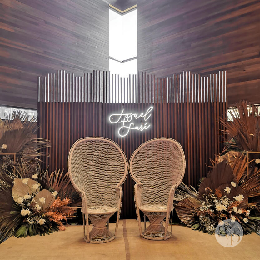 Spot calligraphy for neon lights